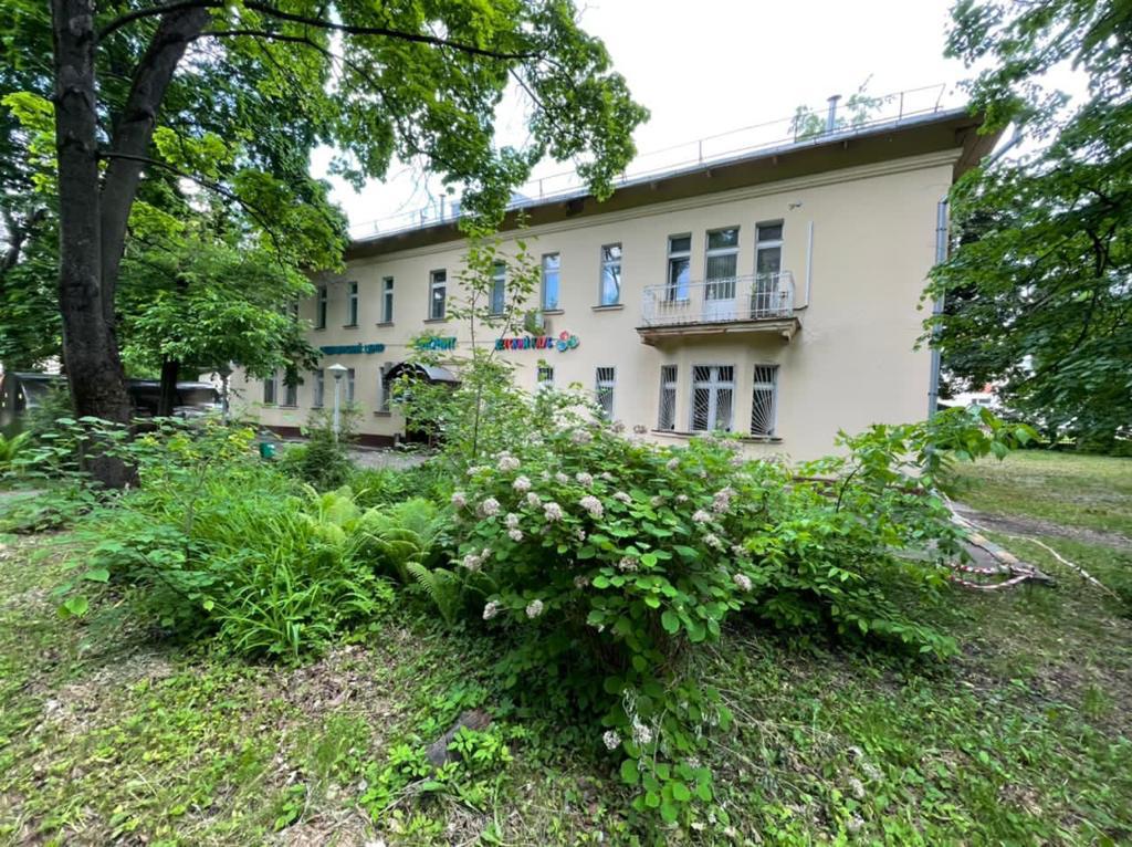 фасад дома, Бизнес-центр Менжинского, 19к3 по адресу г Москва, ул Менжинского, д 19 к 3